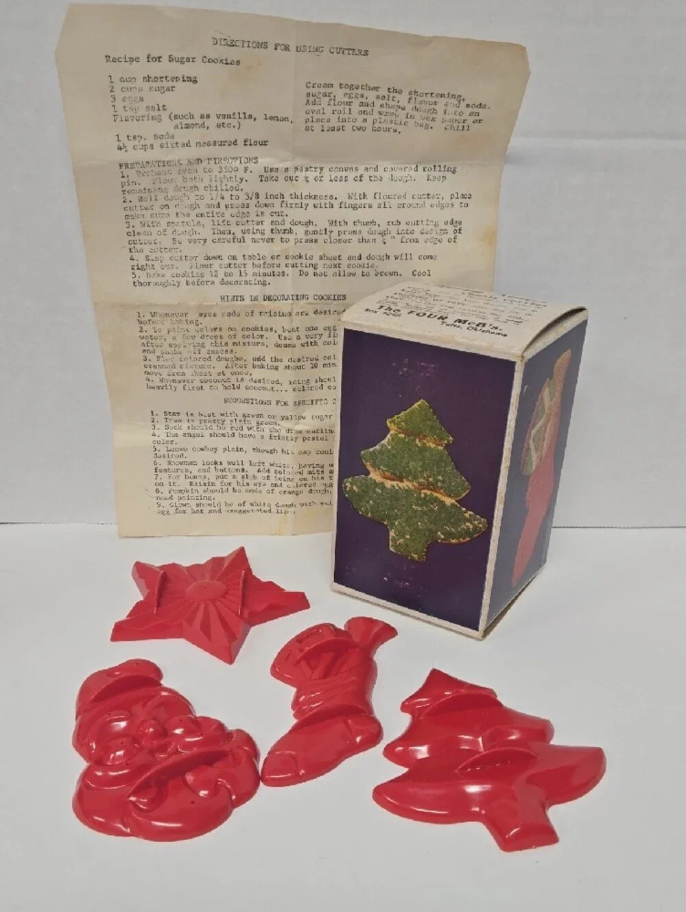 🎅🎅🎅Vntg Aunt Chick's Merry Xmas & Happy Days Cookie Cutters Approx 5